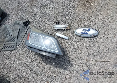 2016 Chevrolet Traverse 1Lt из США, поврежденный, VIN 1GNKRGKD4GJ256323